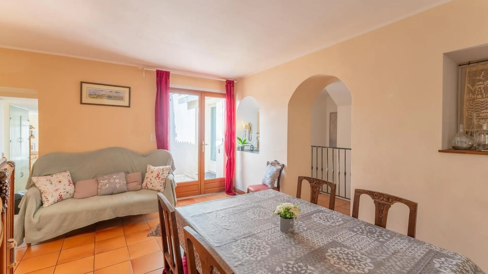 Maison Avec Vue Sur Les Alpilles Les Angles  Holiday home